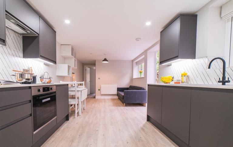 Ruthin Gardens, Cathays, Cardiff, CF24 4AU