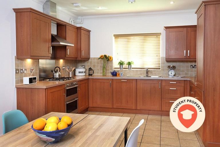 Jekyll Close, Stoke Gifford, Bristol, BS16 1UX