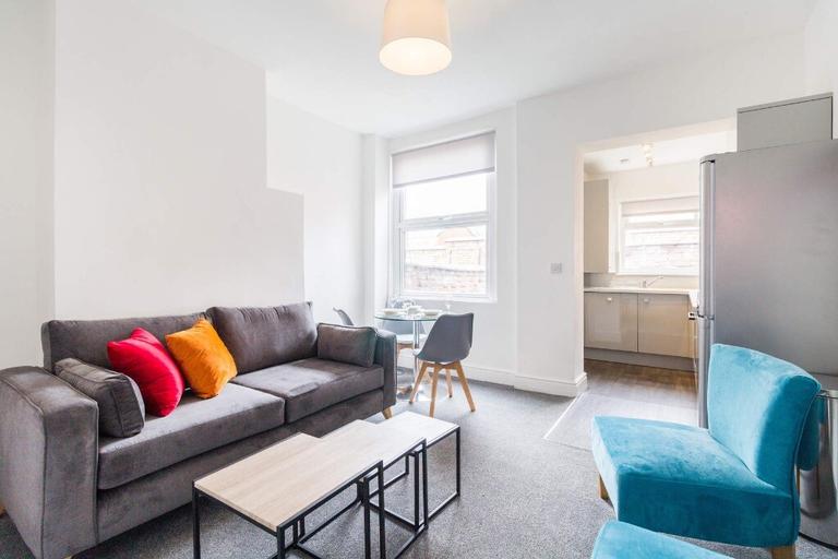 3 bedroom house for rent Camborne Street Rusholme, Manchester, M14 7PH UniHomes