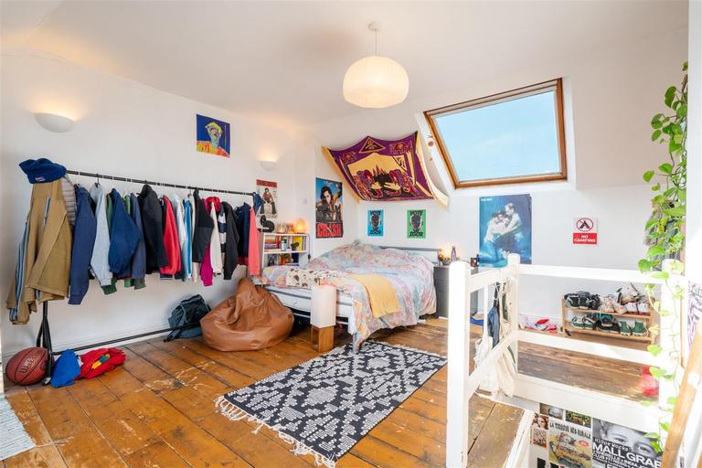 Hoole Road, Broomhill, Sheffield, S10 5BH