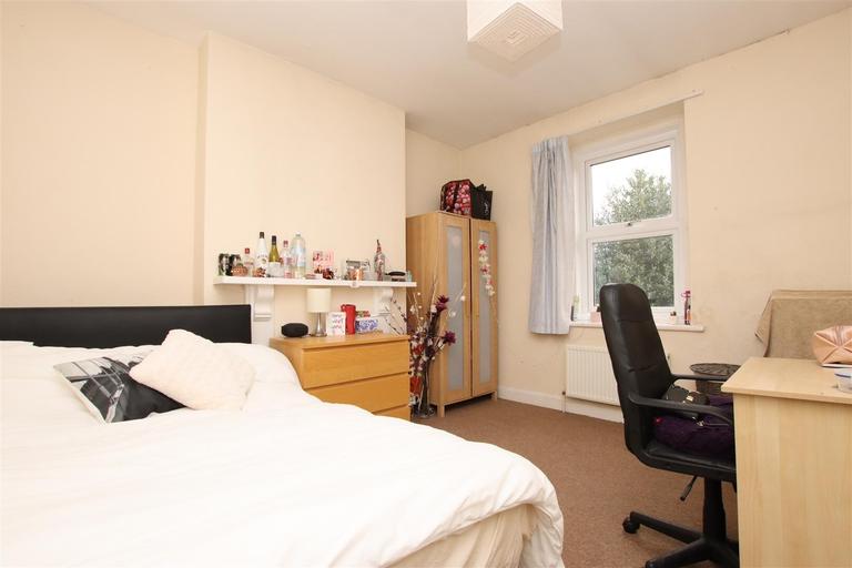 6 bedroom house for rent Newbridge Road, Bath, BA1 3HF UniHomes