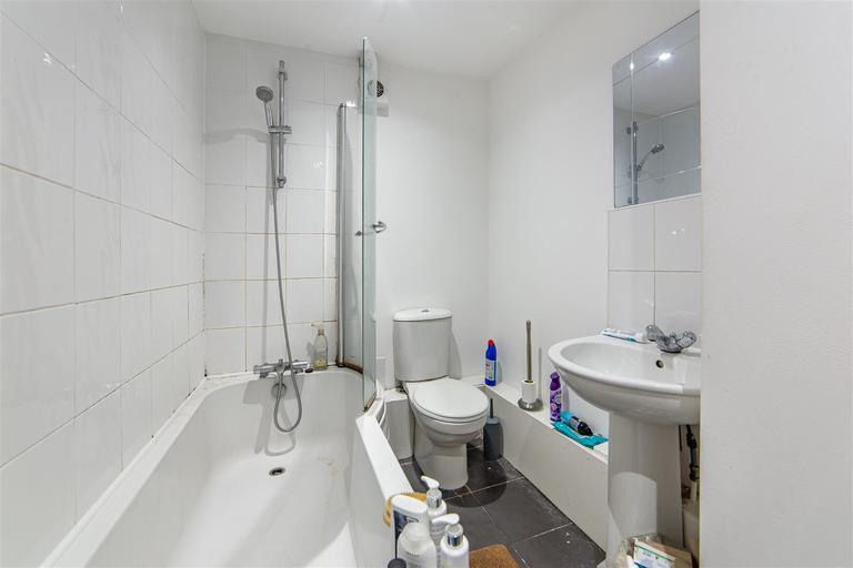 Osborne Terrace, Jesmond, Newcastle, NE2 1NE