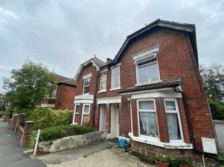 Belmont Road, Portswood, Southampton, SO17 2GF