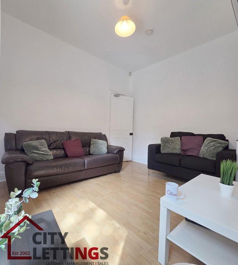 Church Grove, Lenton, Nottingham, NG7 2FG