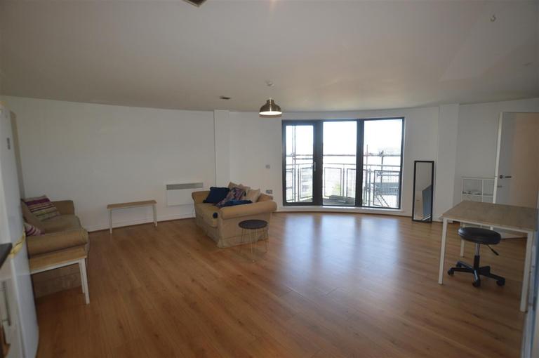 99 Greenheys Lane West, Hulme, Manchester, M15 5AX