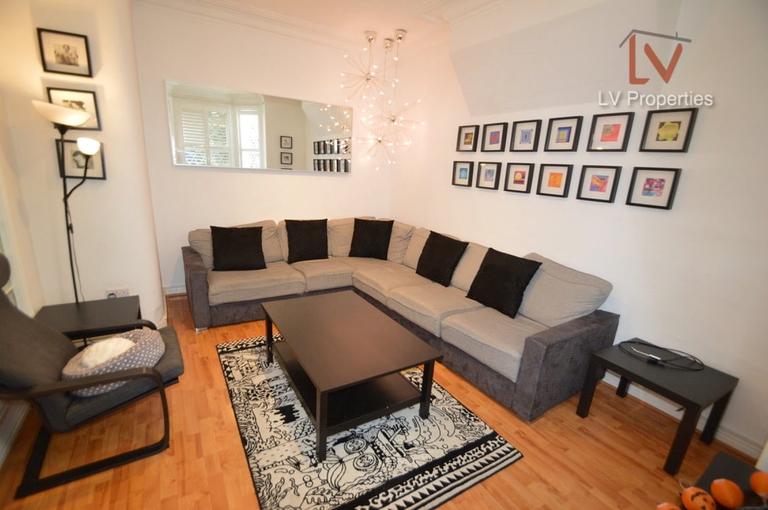 6 bedroom house for rent Ridgeway Terrace, Leeds, LS6 2HU UniHomes