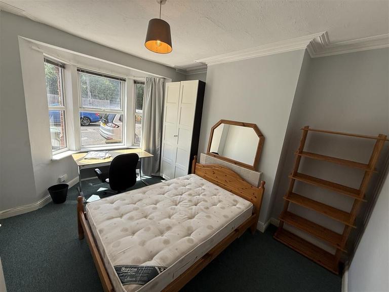 Livingstone Road, Portswood, Southampton, SO14 6WL