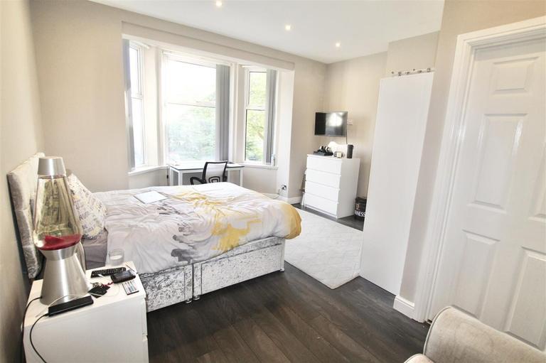Derby Road, Lenton, Nottingham, NG7 1NQ