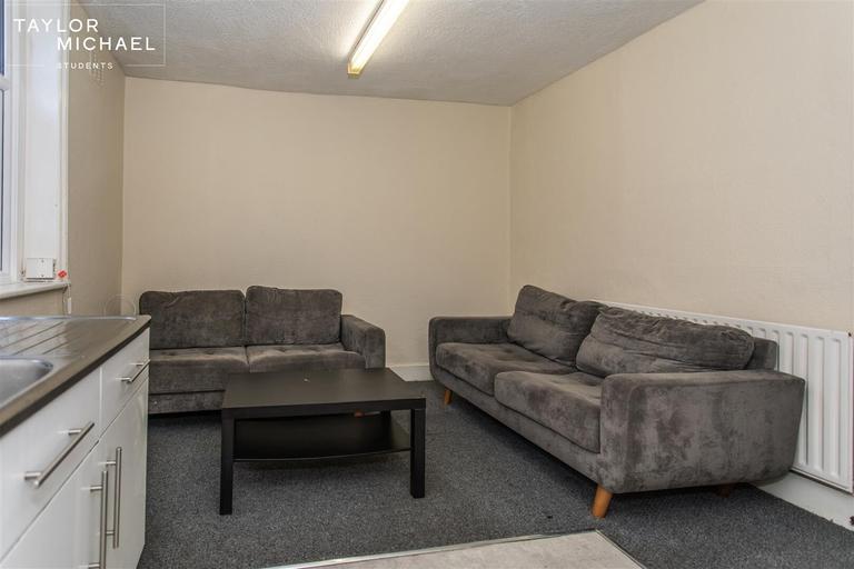 Ewart Street, Hanover, Brighton, BN2 9UP