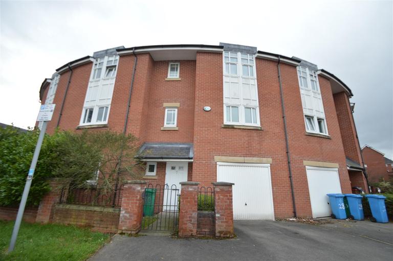 Drayton Street, Hulme, Manchester, M15 5LL