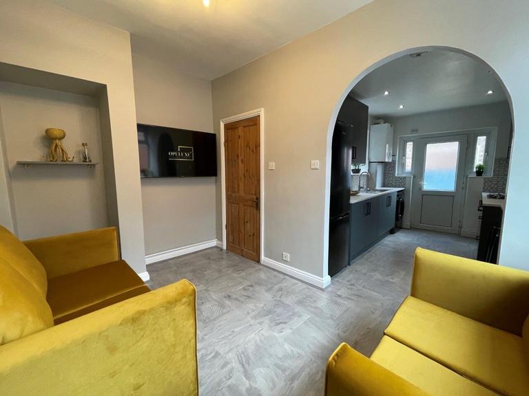 4 bedroom house for rent Paton Street, Leicester, LE3 0BF UniHomes