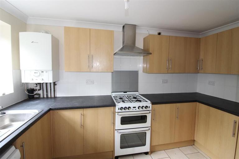 Broadlands Road, Highfield, Southampton, SO17 3AR