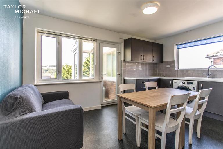 Selba Drive, Moulsecoomb, Brighton, BN2 4RG