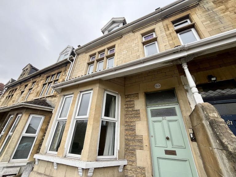 Wells Road, City Centre, Bath, BA2 3AN