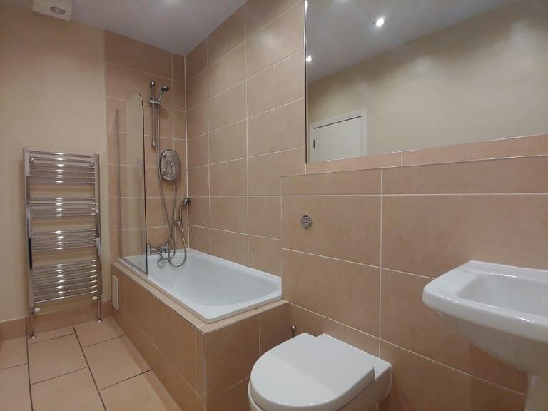 Lothian Road, Tollcross, Edinburgh, EH3 9AN