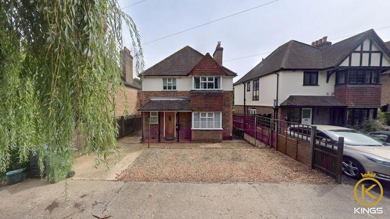 Ash Grove, Guildford, Surrey, GU2 8UT