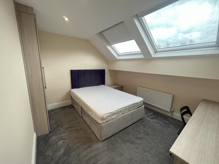 Thornville Crescent, Hyde Park, Leeds, LS6 1JH