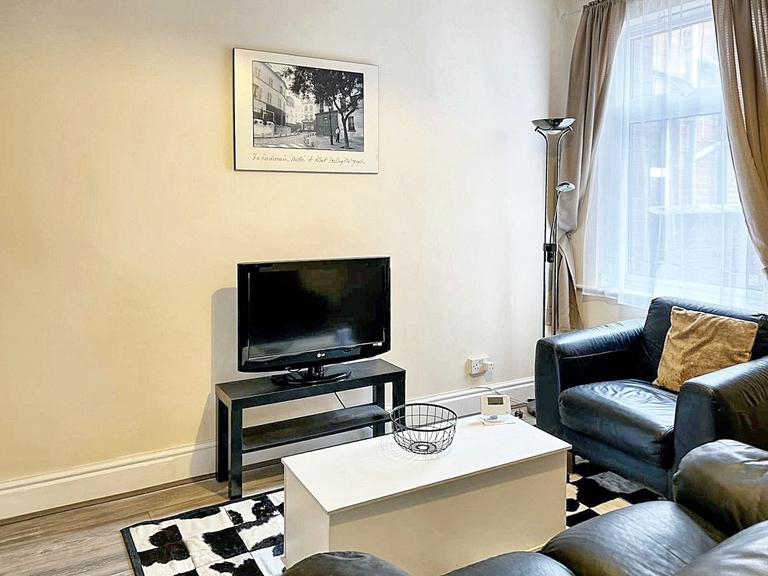 Welford Road, Clarendon Park, Leicester, LE2 6BH