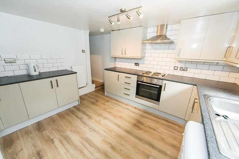 Beamsley Terrace, Hyde Park, Leeds, LS6 1LP