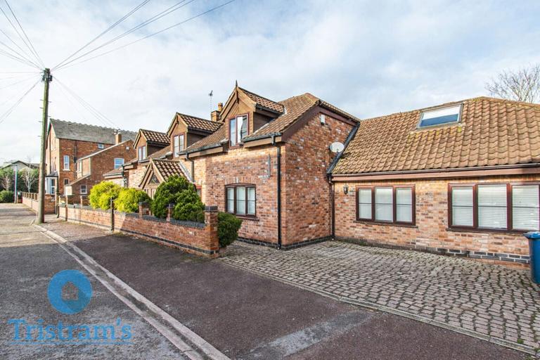 Melton Grove, West Bridgford, Nottingham, NG2 7NX