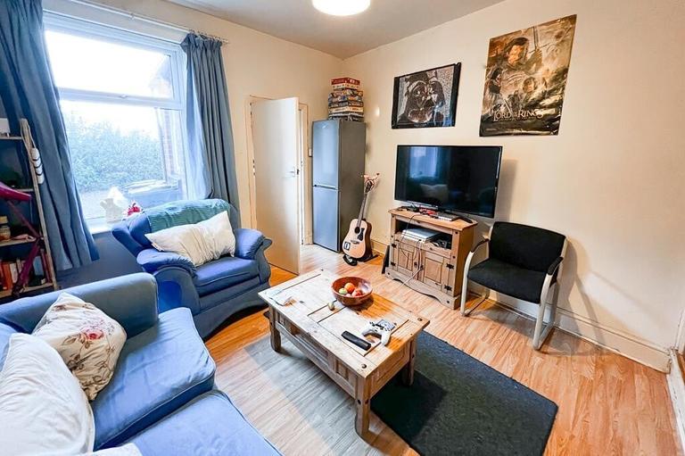 Mona Road, Crookes, Sheffield, S10 1NF