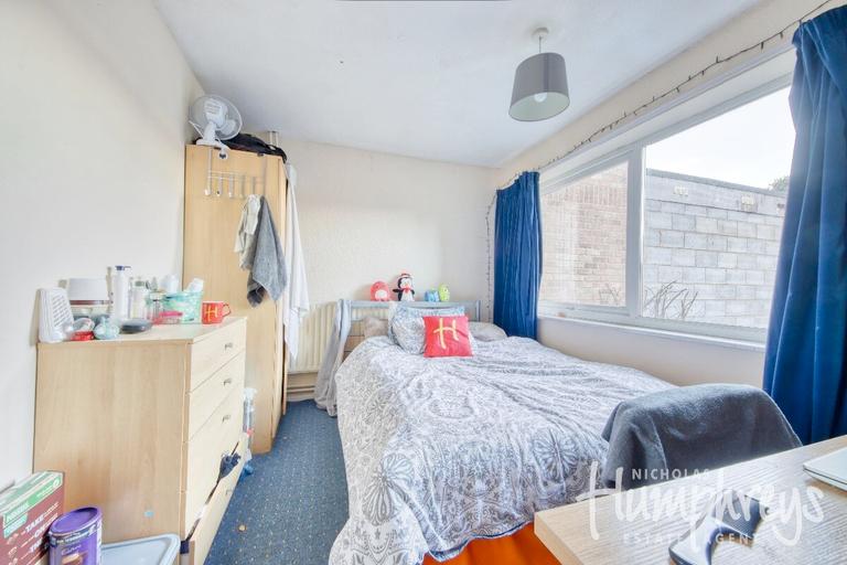 Clement Close, King's Mile, Canterbury, CT1 1HW