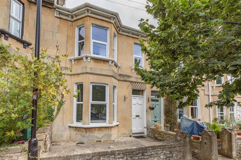 Shaftesbury Avenue, Newbridge, Bath, BA1 3DT