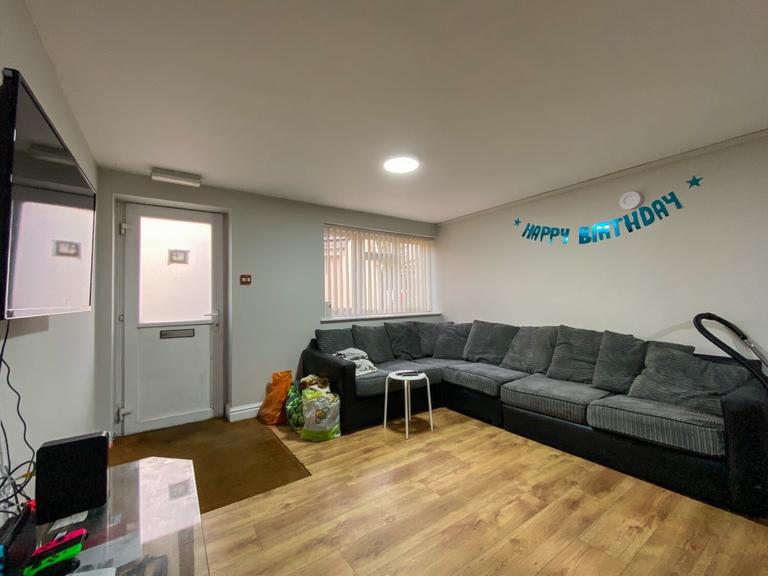 6 bedroom apartment for rent Rhymney Terrace, Cardiff, CF24 4DE UniHomes