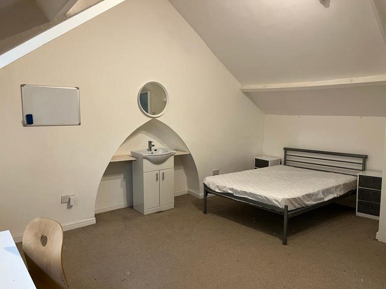 5 bedroom house for rent St Helens Ave, Swansea, SA1 4NF UniHomes