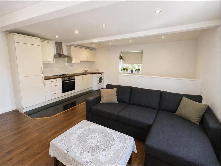Clarendon Road, Woodhouse, Leeds, LS2 9NZ