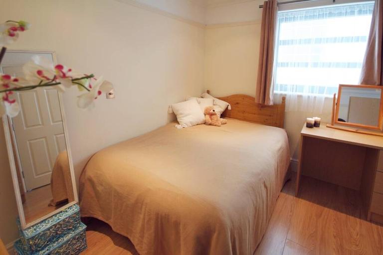 1, Ford Place Hampshire, The Polygon, Southampton, SO15 2DT