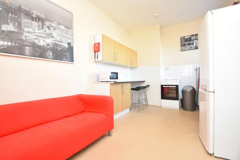 3 bedroom apartment for rent Elm Grove, Portsmouth, PO5 1JF UniHomes