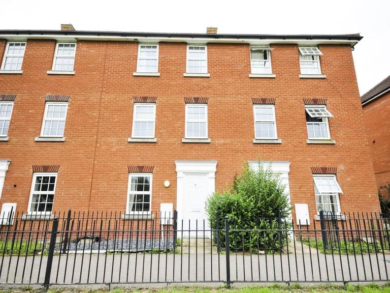 Freemans Acre, Hatfield, Hertfordshire, AL10 9JJ