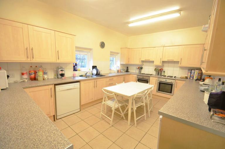 Hanover Square, City Centre, Leeds, LS3 1BQ