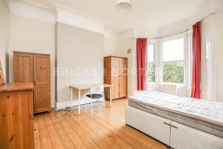 Lavender Gardens, Jesmond, Newcastle, NE2 3DD