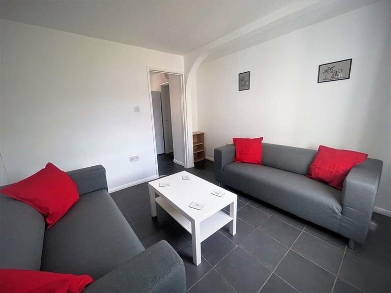 Downs Road, Hales Place, Canterbury, CT2 7TN