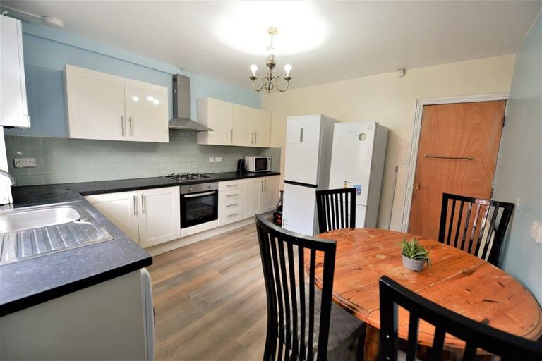 5 bedroom house for rent Welton Grove, Leeds, LS6 1ES UniHomes