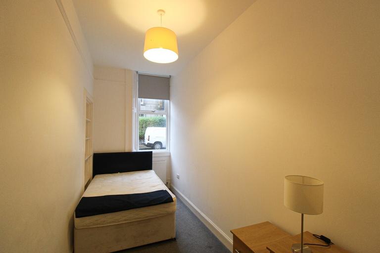 Room 3 Grange Loan , Gfr, Marchmont, Edinburgh, EH9 2NP