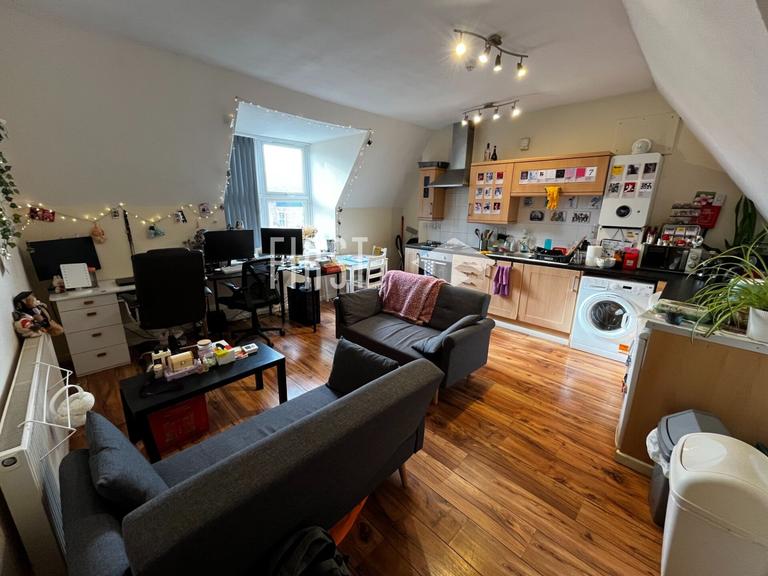 London Road, City Centre, Leicester, LE2 0QS