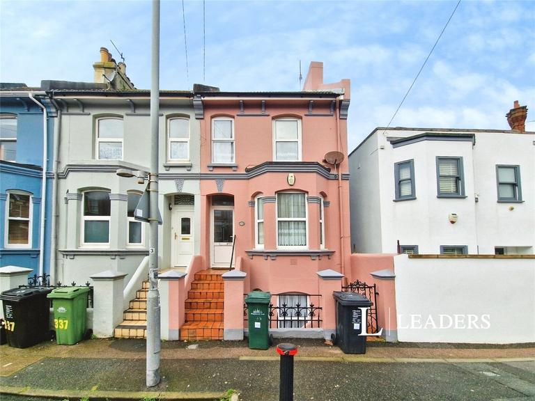 Queens Park Road, Hanover, Brighton, BN2 9XL