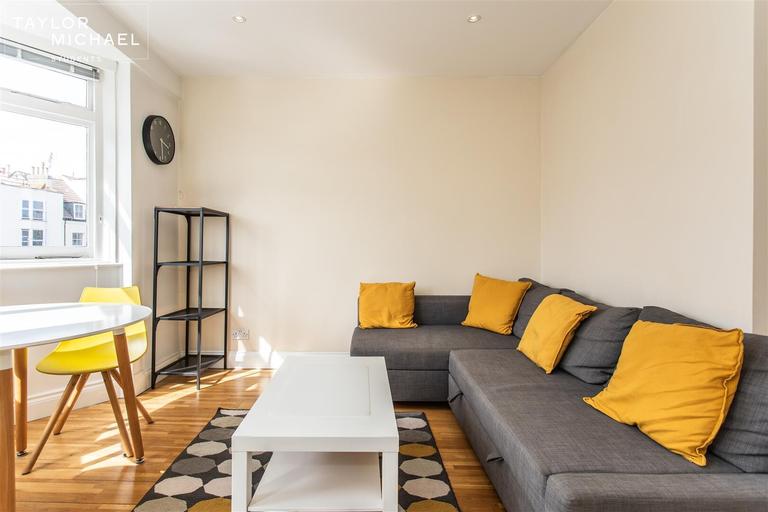 Lower Rock Gardens, City Centre, Brighton, BN2 1PG