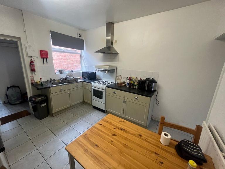 3 bedroom house for rent Claude Street, Nottingham, NG7 2LA UniHomes