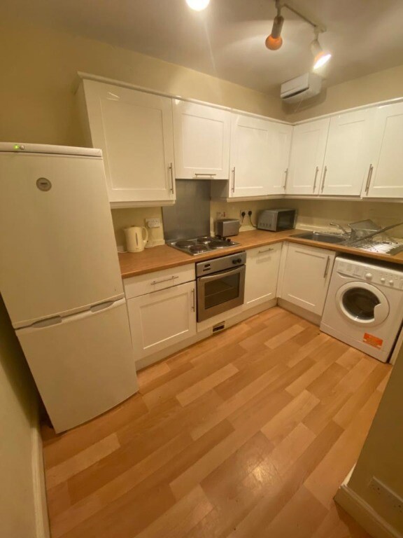 Maxwell Street, Morningside, Edinburgh, EH10 5HU