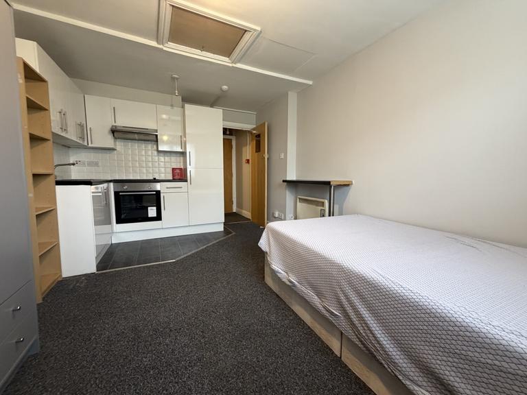 Colchester Avenue, Roath, Cardiff, CF23 9BN