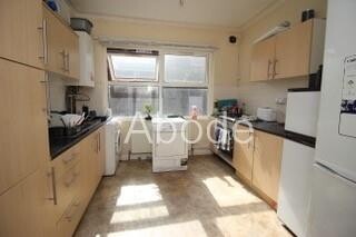 Raven Road*, Headingley, Leeds, LS6 1DA
