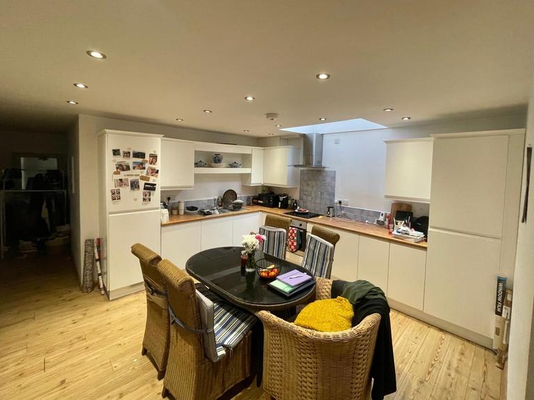 Henrietta Street, City Centre, Swansea, SA1 4HW