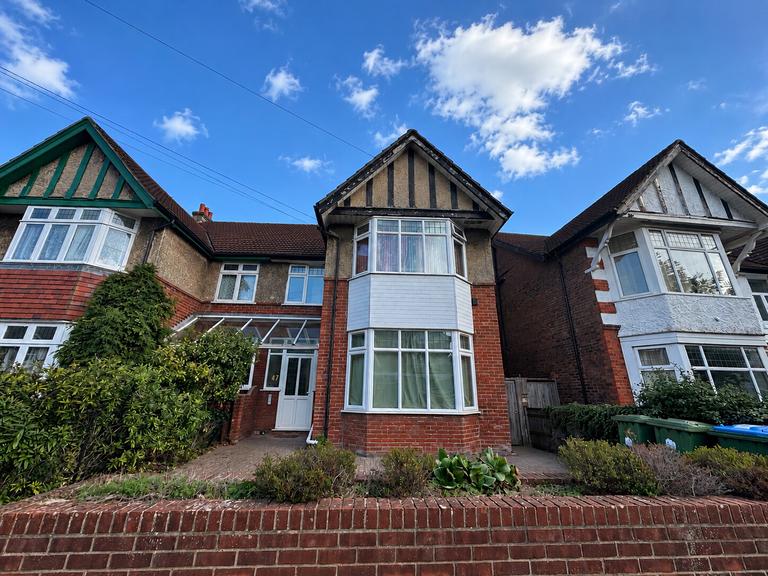 Devonshire Road, The Polygon, Southampton, SO15 2GL