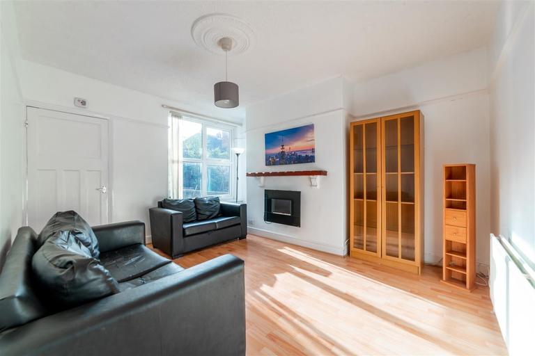 Benfield Road, Heaton, Newcastle, NE6 5UY