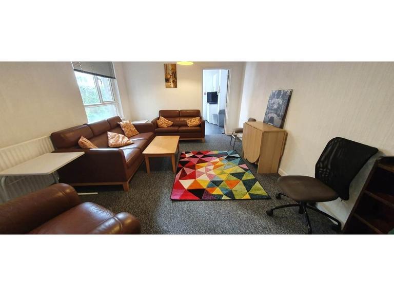 Glynrhondda Street (Flat 1), Cathays, Cardiff, CF24 4AN