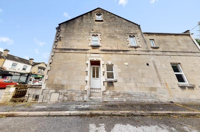 7 bedroom house for rent Lower Bristol Road, Bath, BA2 3DL UniHomes